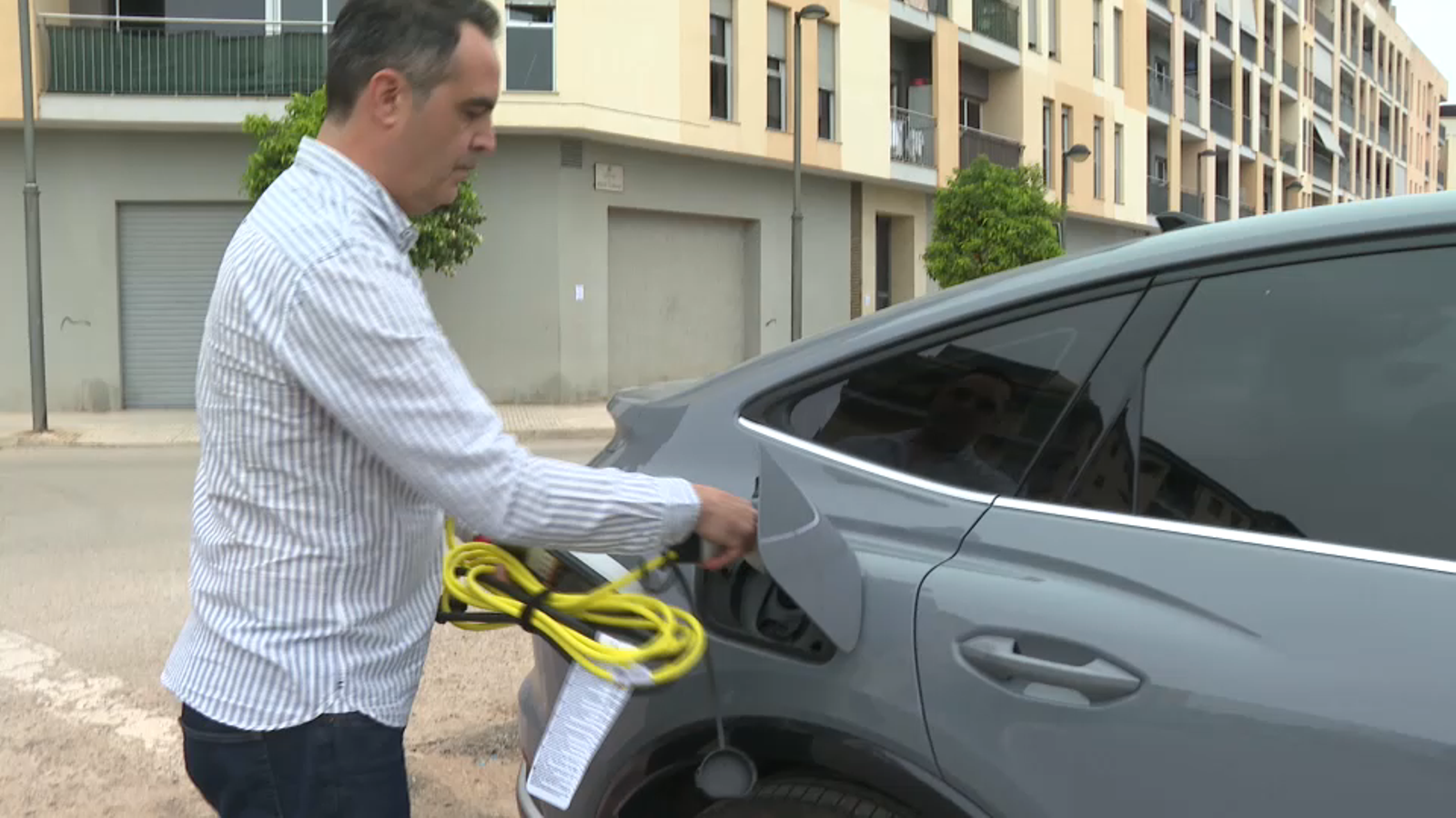 Les ajudes als cotxes afectats per la dana no arriben