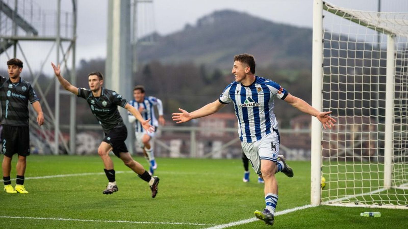 Arkaitz Mariezkurrena ha marcat el quart del filial de la Reial Societat