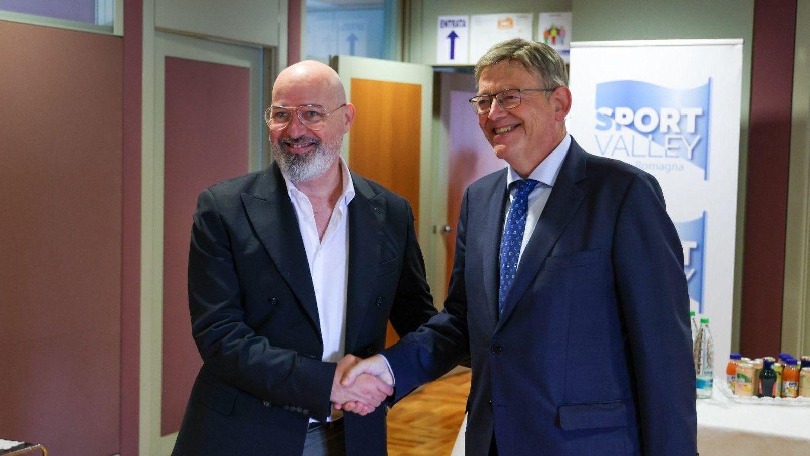 El cap del Consell, Ximo Puig, s'ha reunit a Bolonya amb el president de la regió italiana de l'Emília-Romanya, Stefano Bonaccini