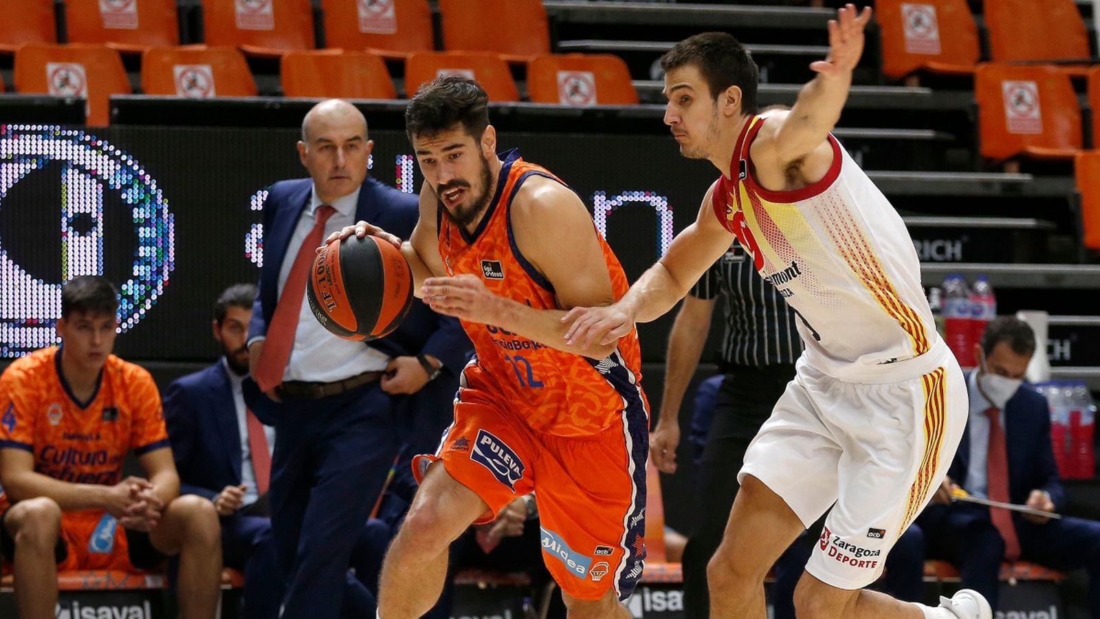 L'aparició de Nikola Kalinic va evitar la tercera derrota seguida del València Basket en la Lliga Endesa