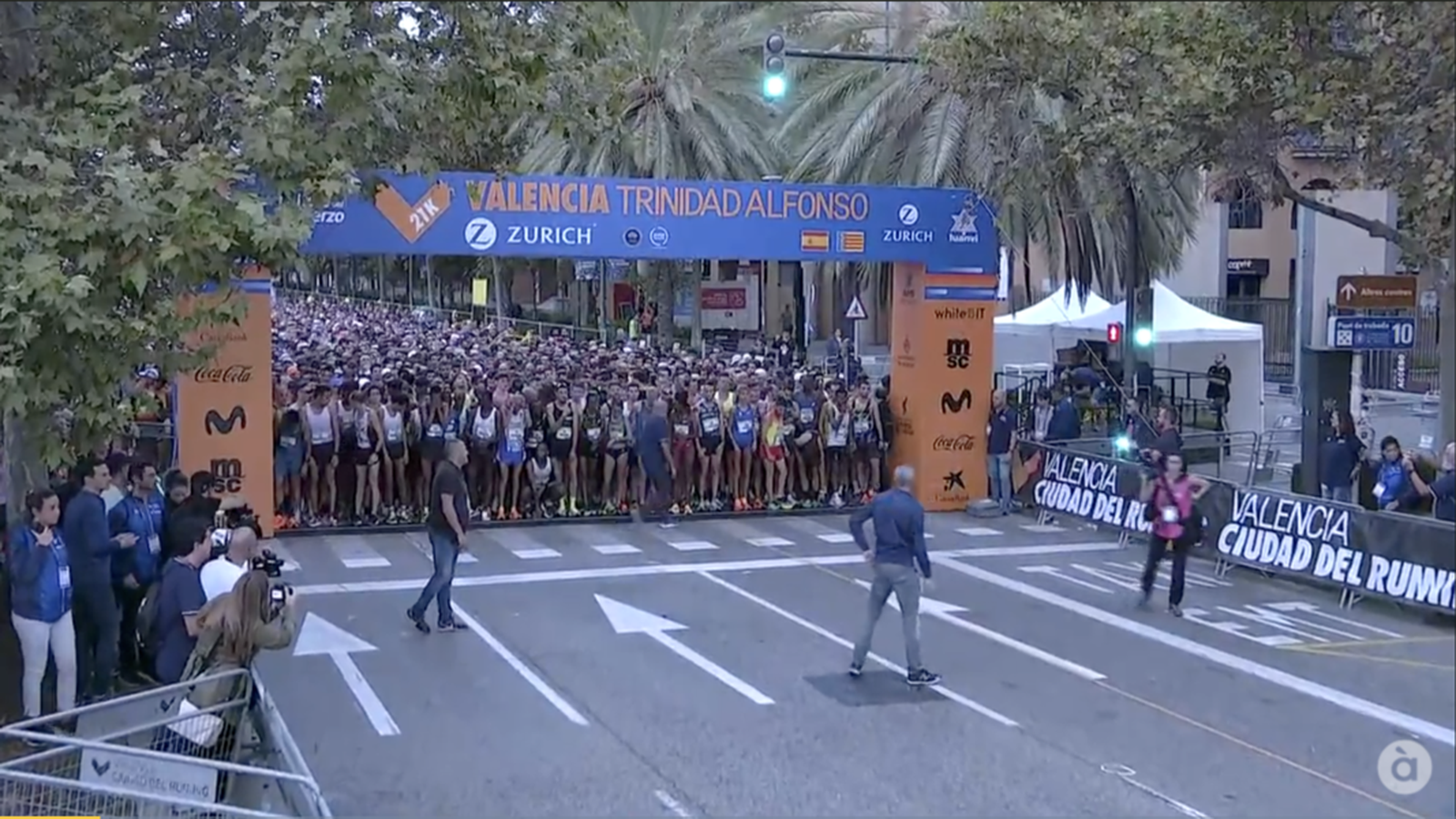 À Punt prepara una unitat mòbil amb quinze càmeres, una grua i tres motos per a un gran esdeveniment audiovisual.
