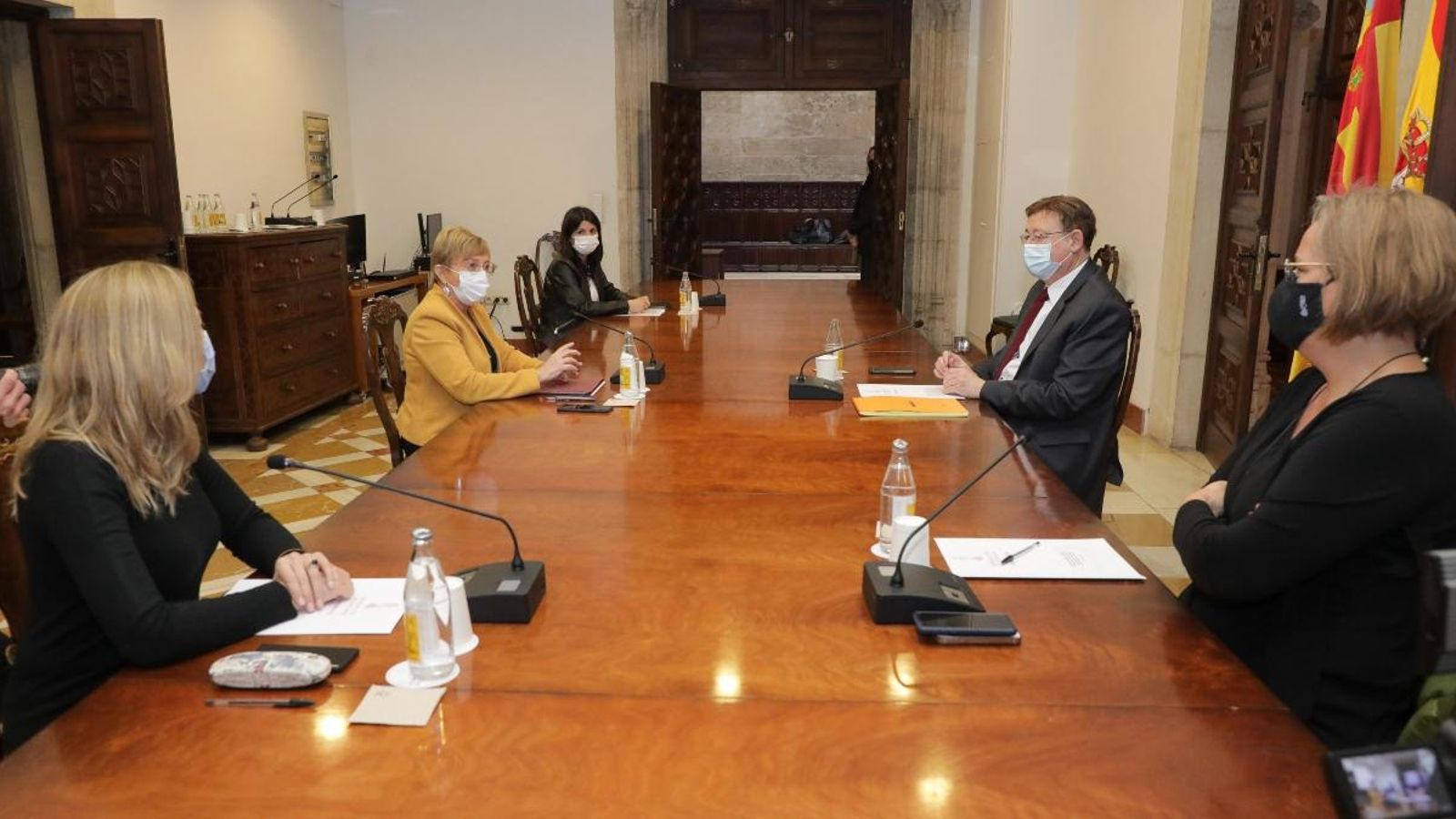 Reunió de treball de la Generalitat per a abordar la situació de les infraestructures sanitàries