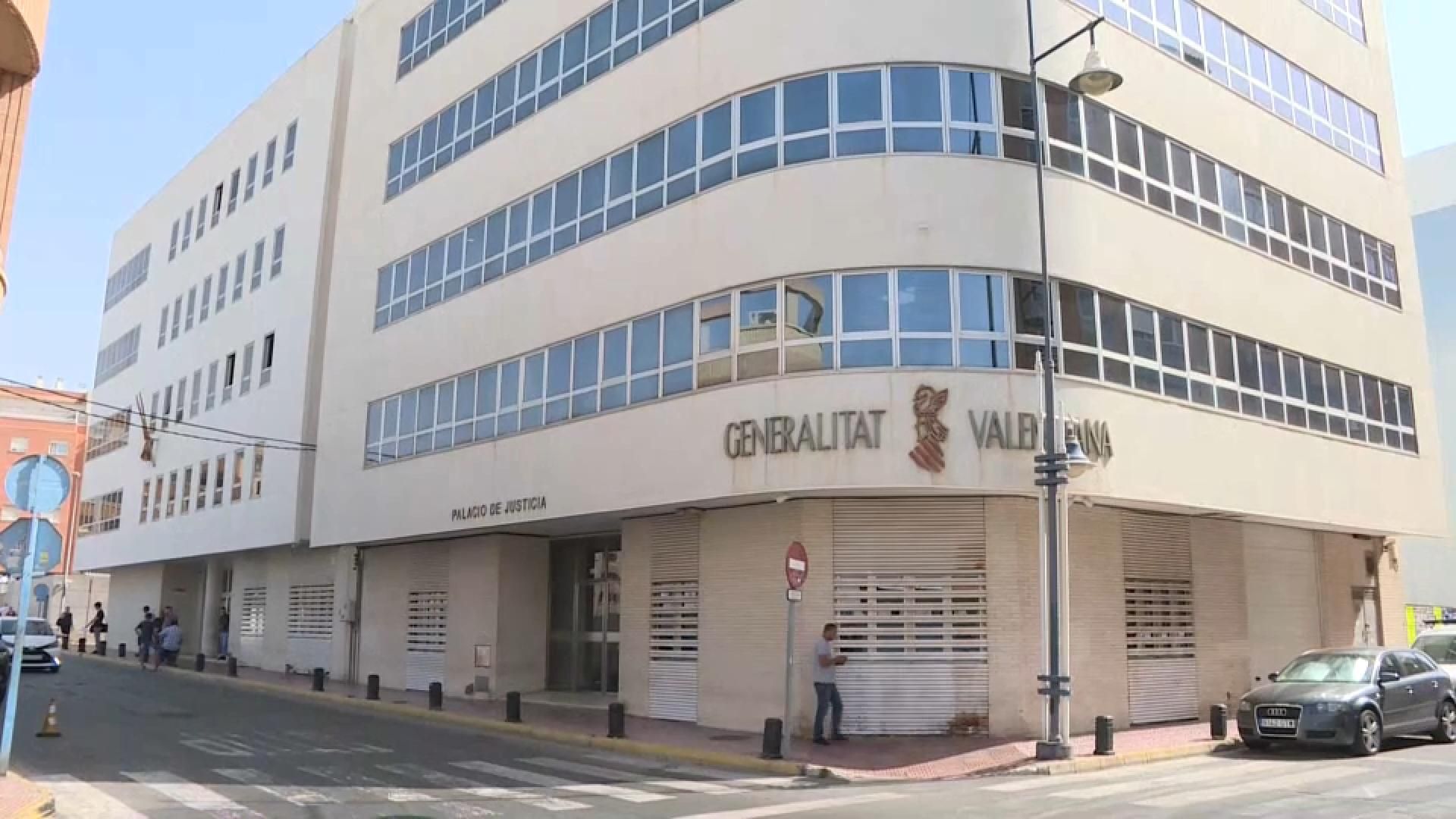 Edifici dels jutjats de Torrevella, on es va encausar l'home que va divulgar el DNI de la víctima de la violació grupal de Pamplona