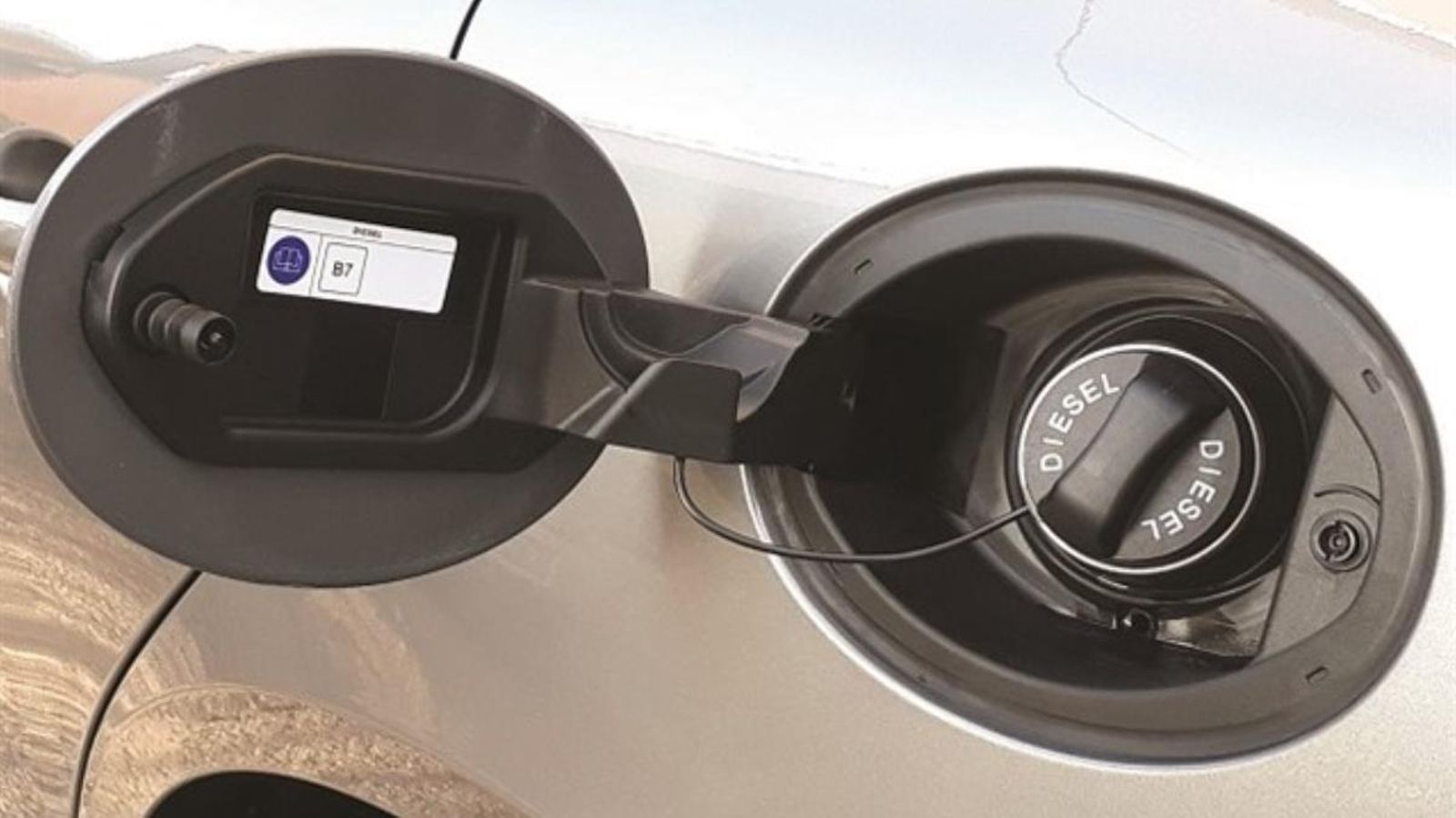 La nova denominació de la gasolina i el gasoil té com a objectiu unificar els diferents tipus de combustibles a Europa