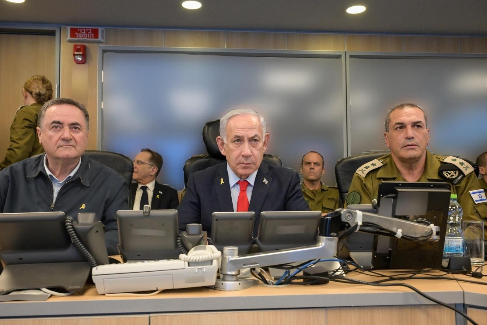 El ministre de Defensa, Israel Katz; el primer ministre, Benjamin Netanyahu, i el cap de l'Estat Major de les Forces Armades israelianes, Eyal Zamir