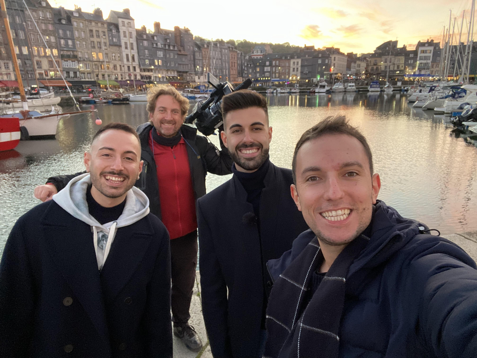 Carlos de Benidorm i Jorge de l'Alcora comparteixen la seua vida a Normandia.