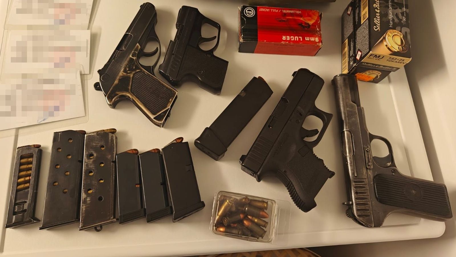 Armes confiscades per la Policia Nacional durant l'operació