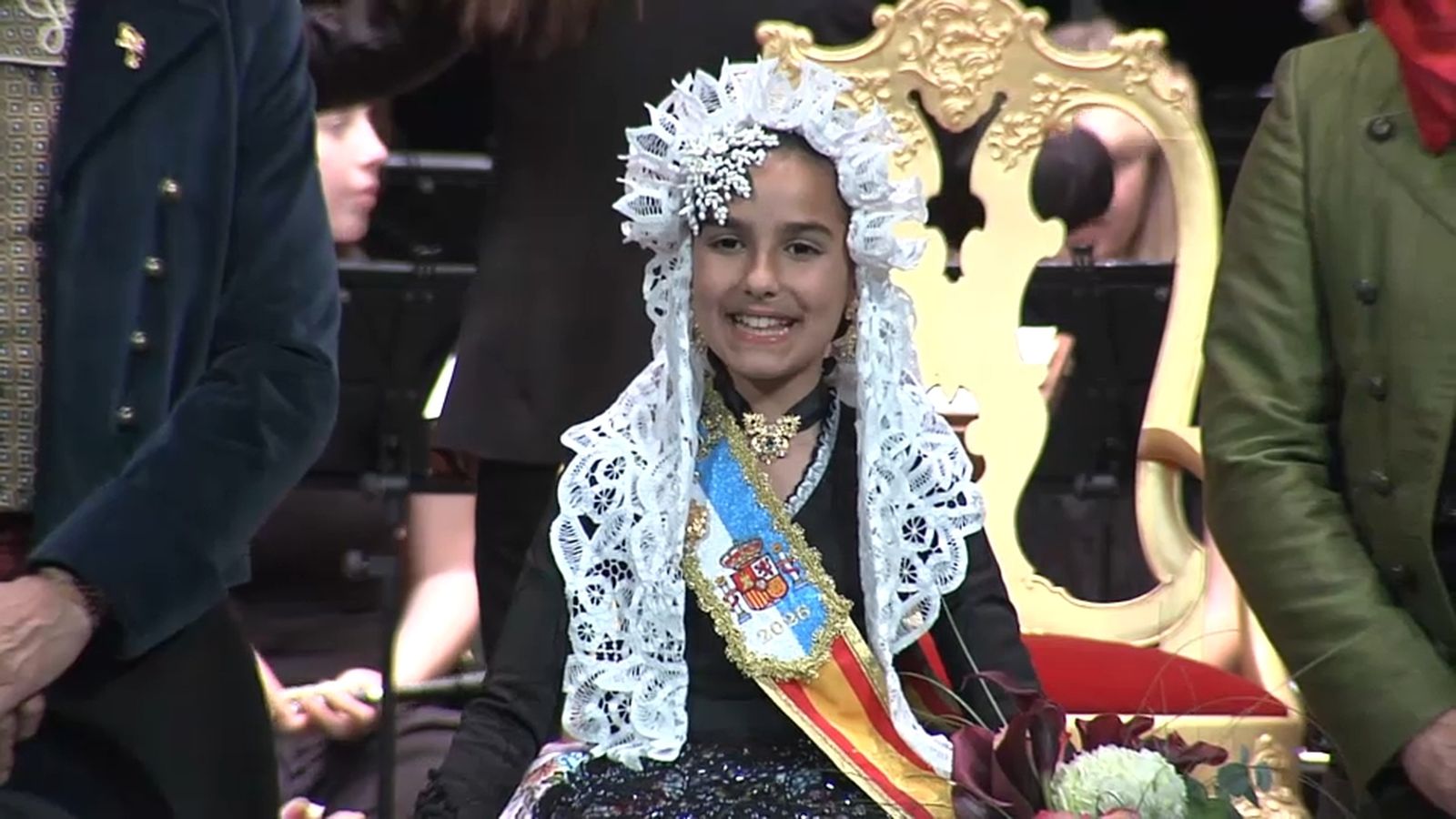 Leire Arellano en la proclamació de la bellea del foc infantil d'Alacant 2026