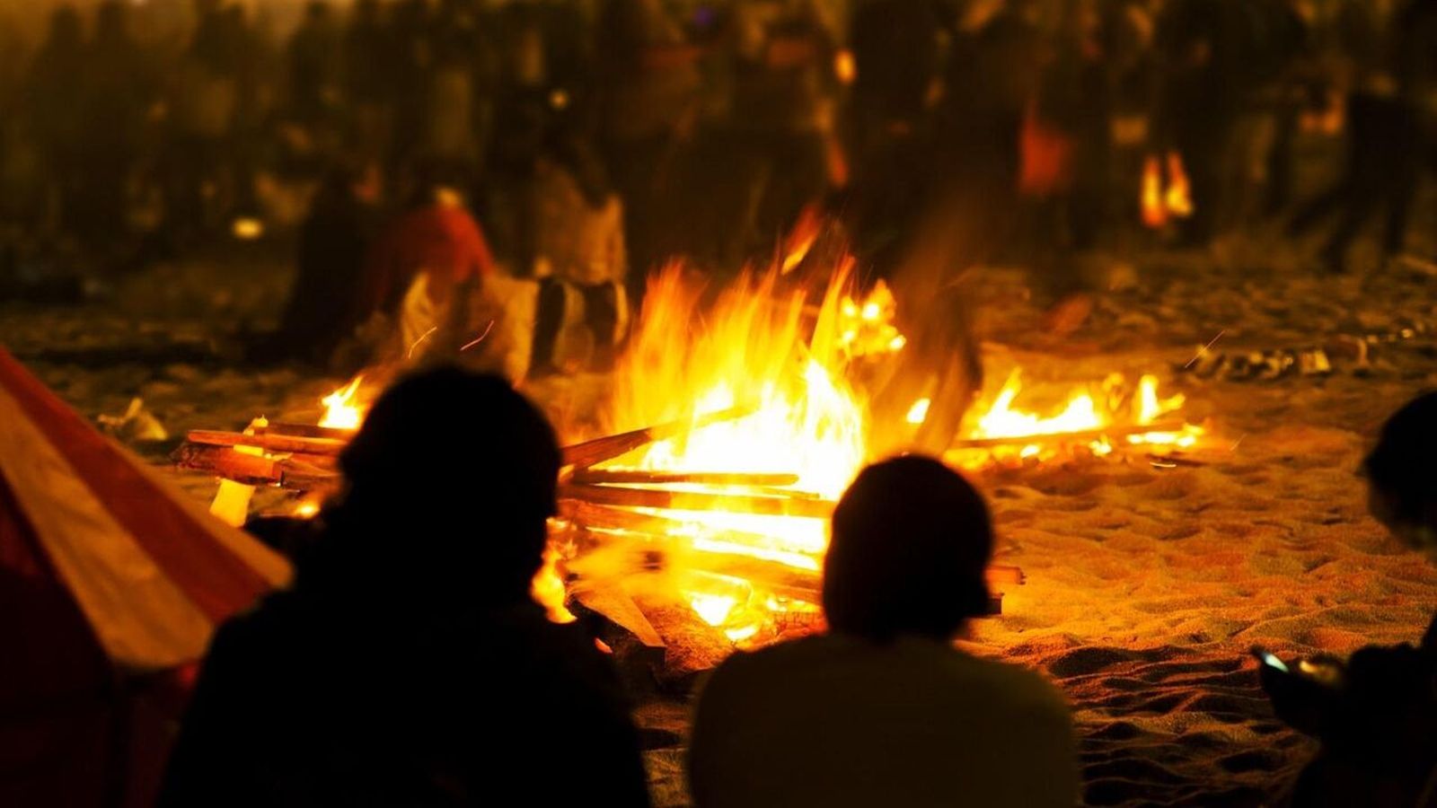 Celebració d'una nit de Sant Joan, en una imatge d'arxiu