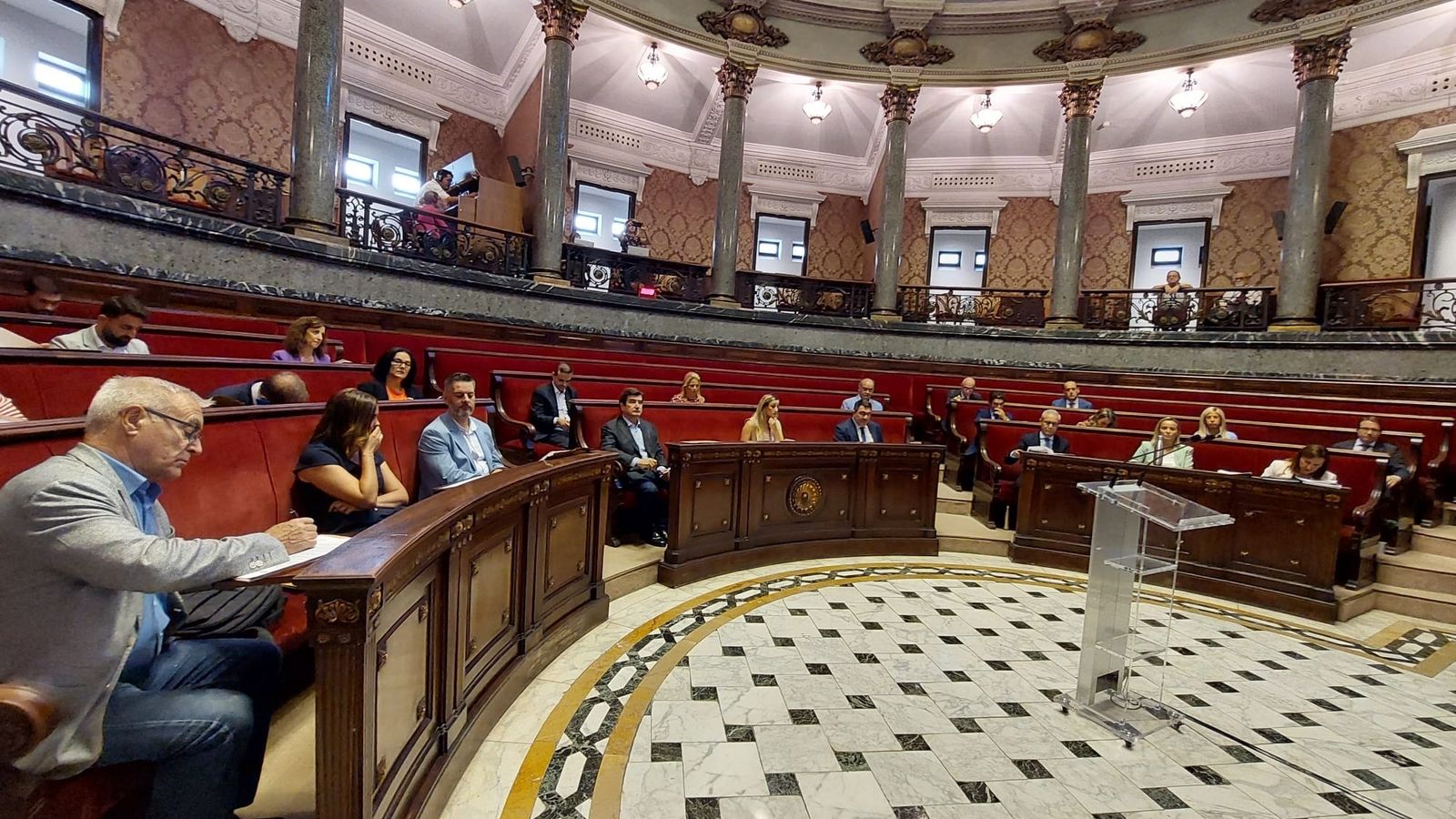 Imatge d'un ple ordinari celebrat a l'Ajuntament de València