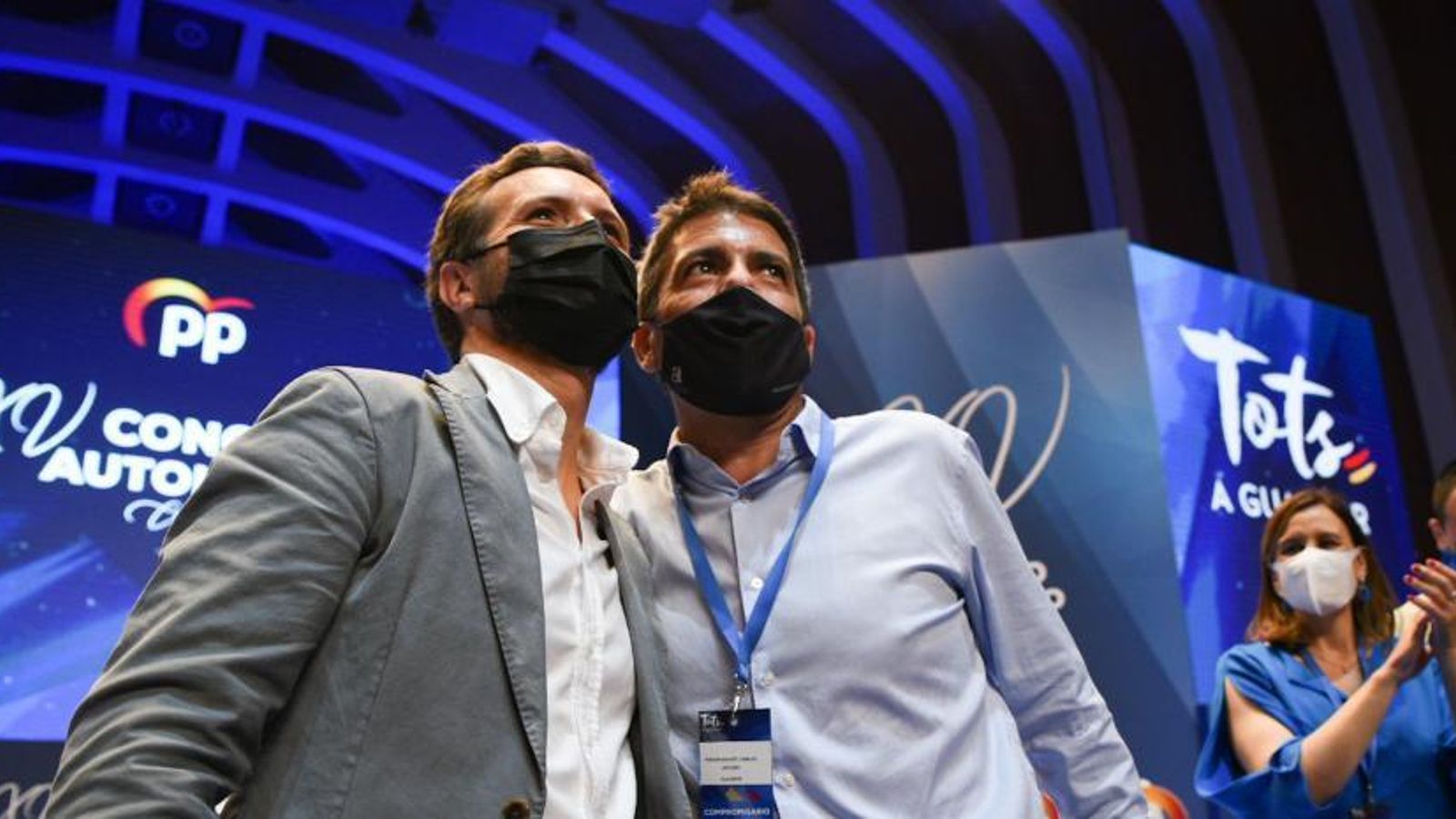 Imatge d'arxiu de Casado i Mazón en la clausura de la convenció nacional del PP celebrada a València