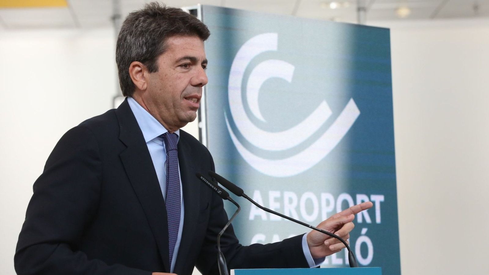 El president de la Generalitat en l'acte a l'aeroport de Castelló, on s'ha pronunciat sobre els impostos al sector agrícola i pesquer