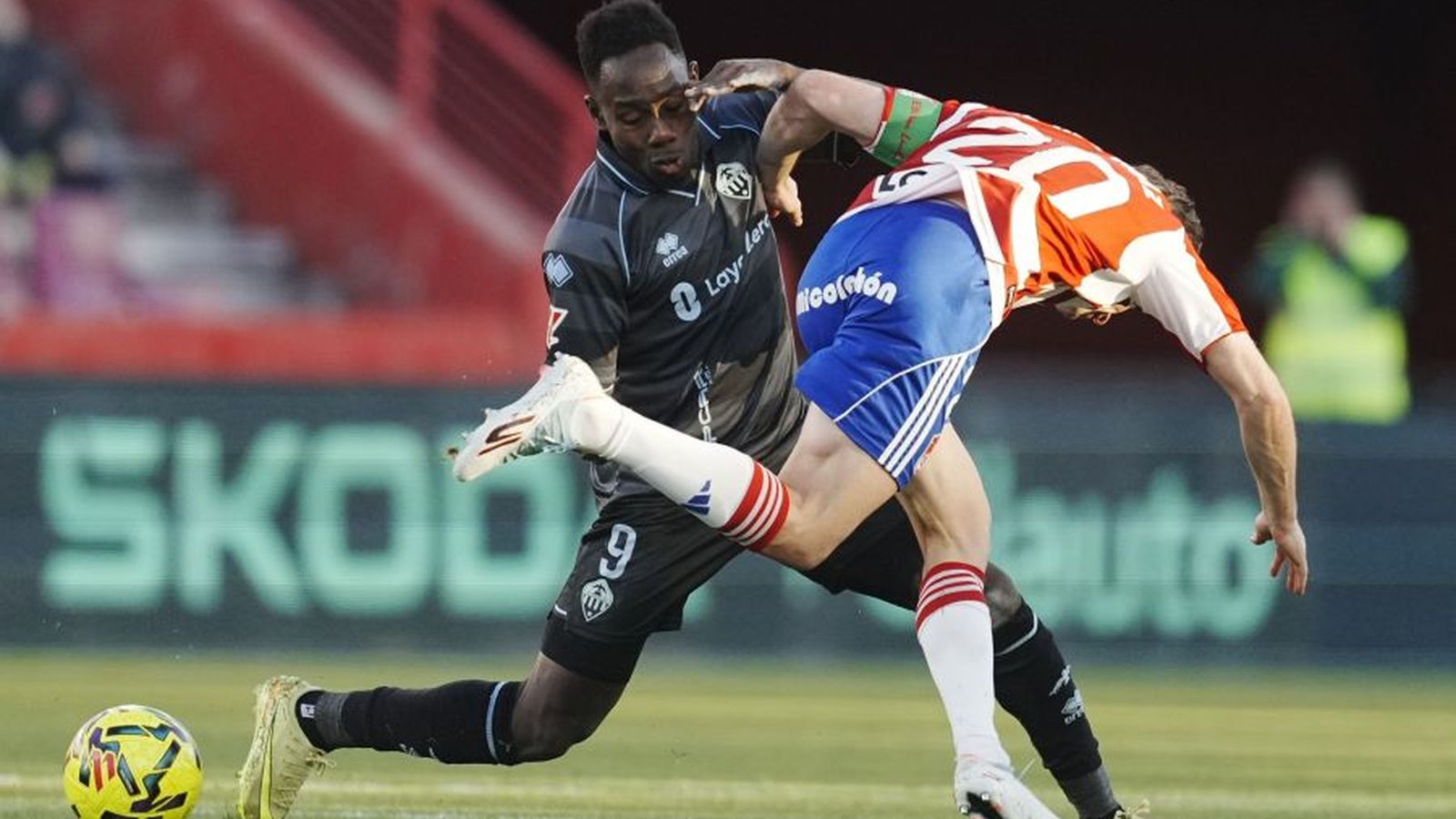 Els dos equips van empatar a zero en el partit de la primera volta, a l'Estadi Los Cármenes