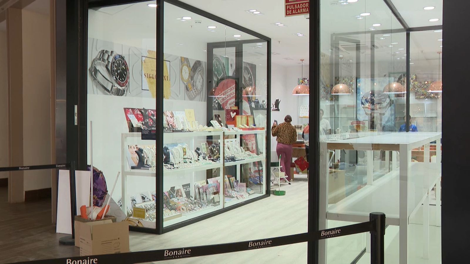 Robatori en una joieria del centre comercial Bonaire