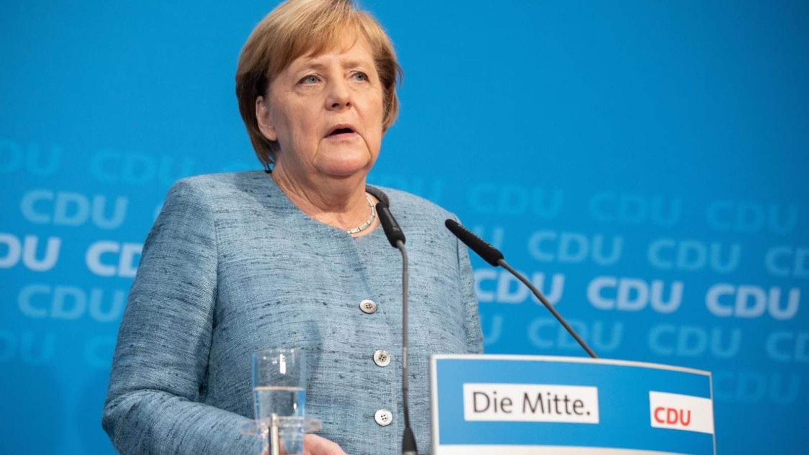 La cancellera alemanya, Angela Merkel, durant una roda de premsa a la seu de la CDU a Berlín