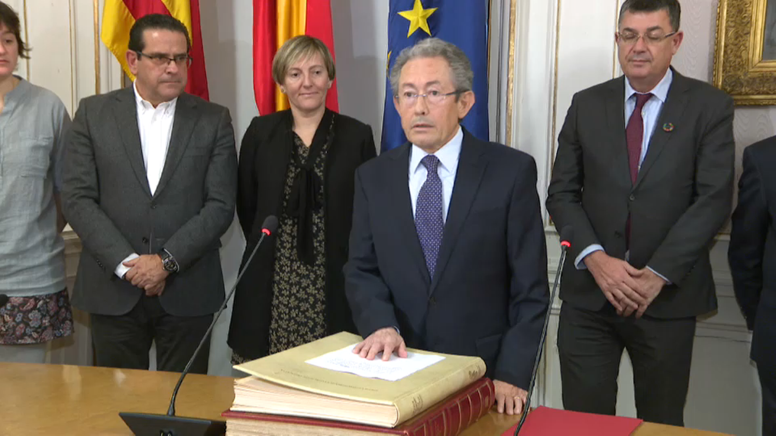 Ángel Luna pren possessió com a nou Síndic de Greuges