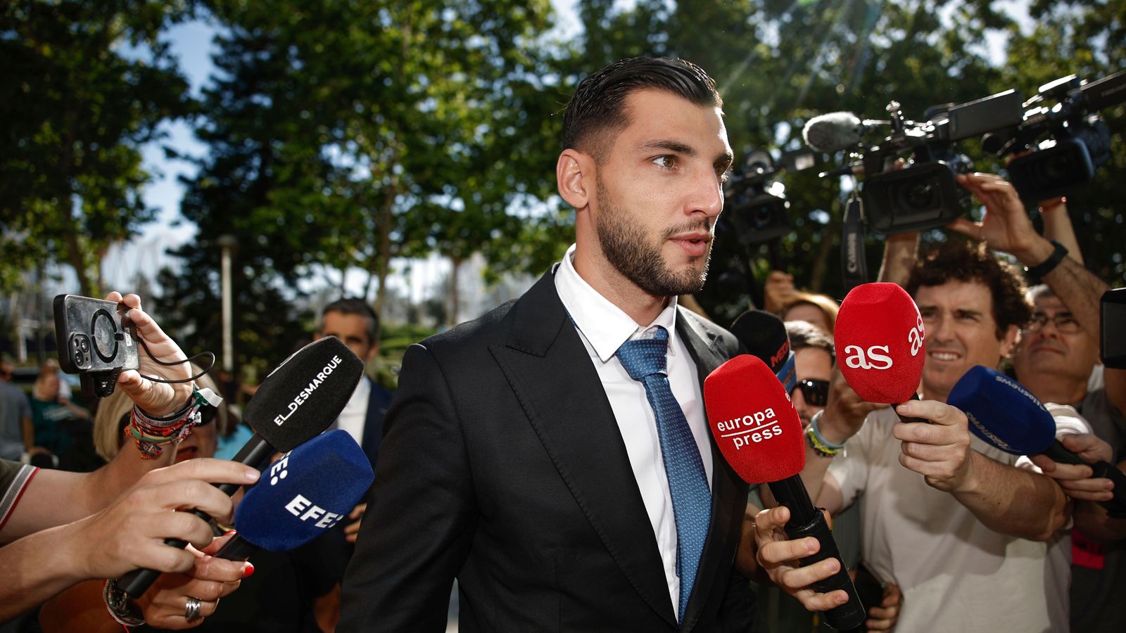 El juí per agressió sexual i lesions a Rafa Mir se celebrarà este dijous