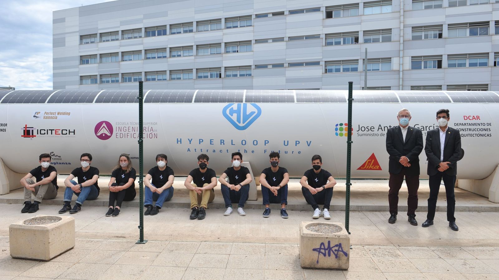 Alumnes de la l'equip Hyperloop UPV