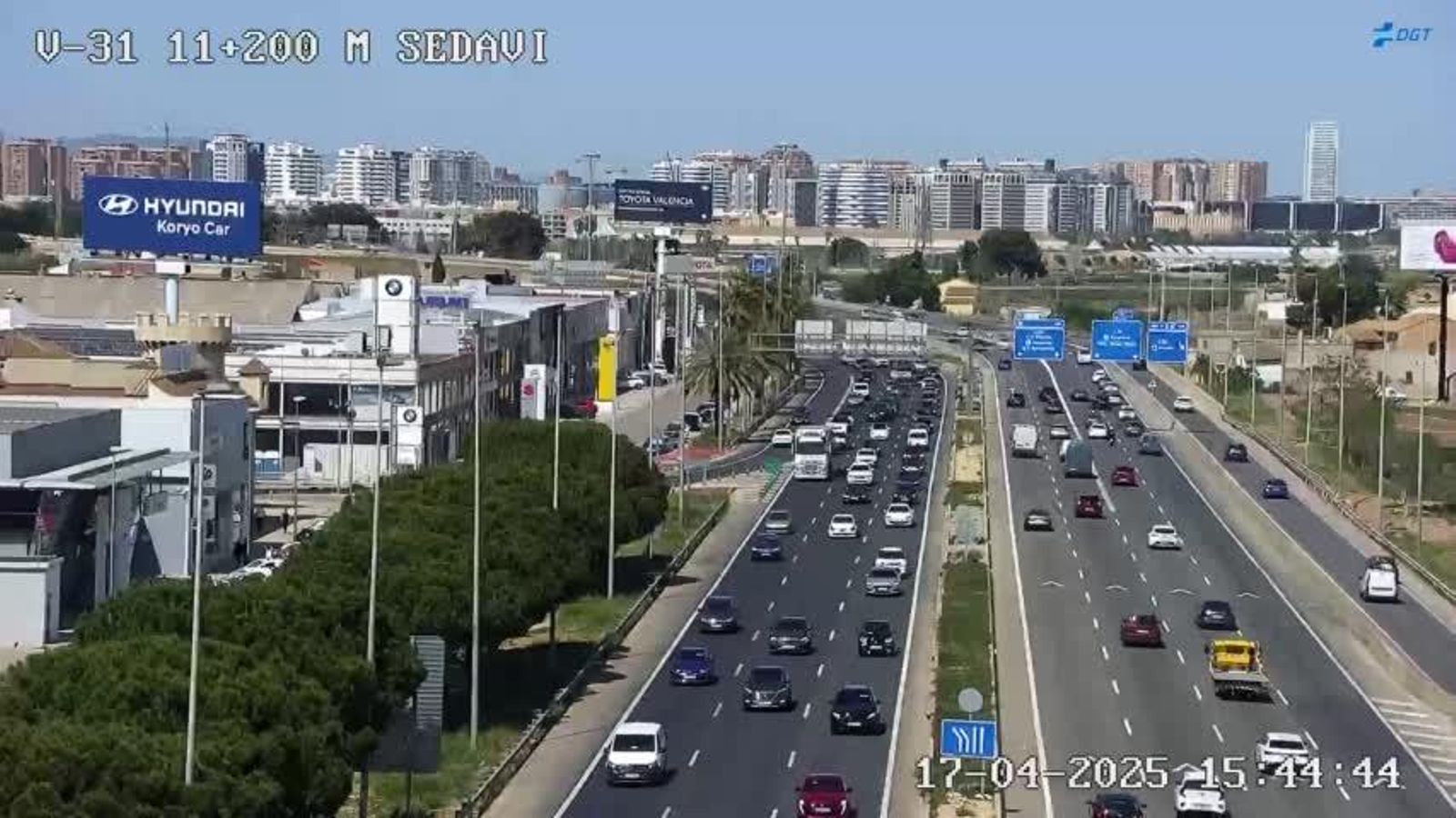 Imatge d'arxiu de la V-31 al pas per Sedaví Retencions en la V-31, a l'altura de Sedavi, a causa d'un accident