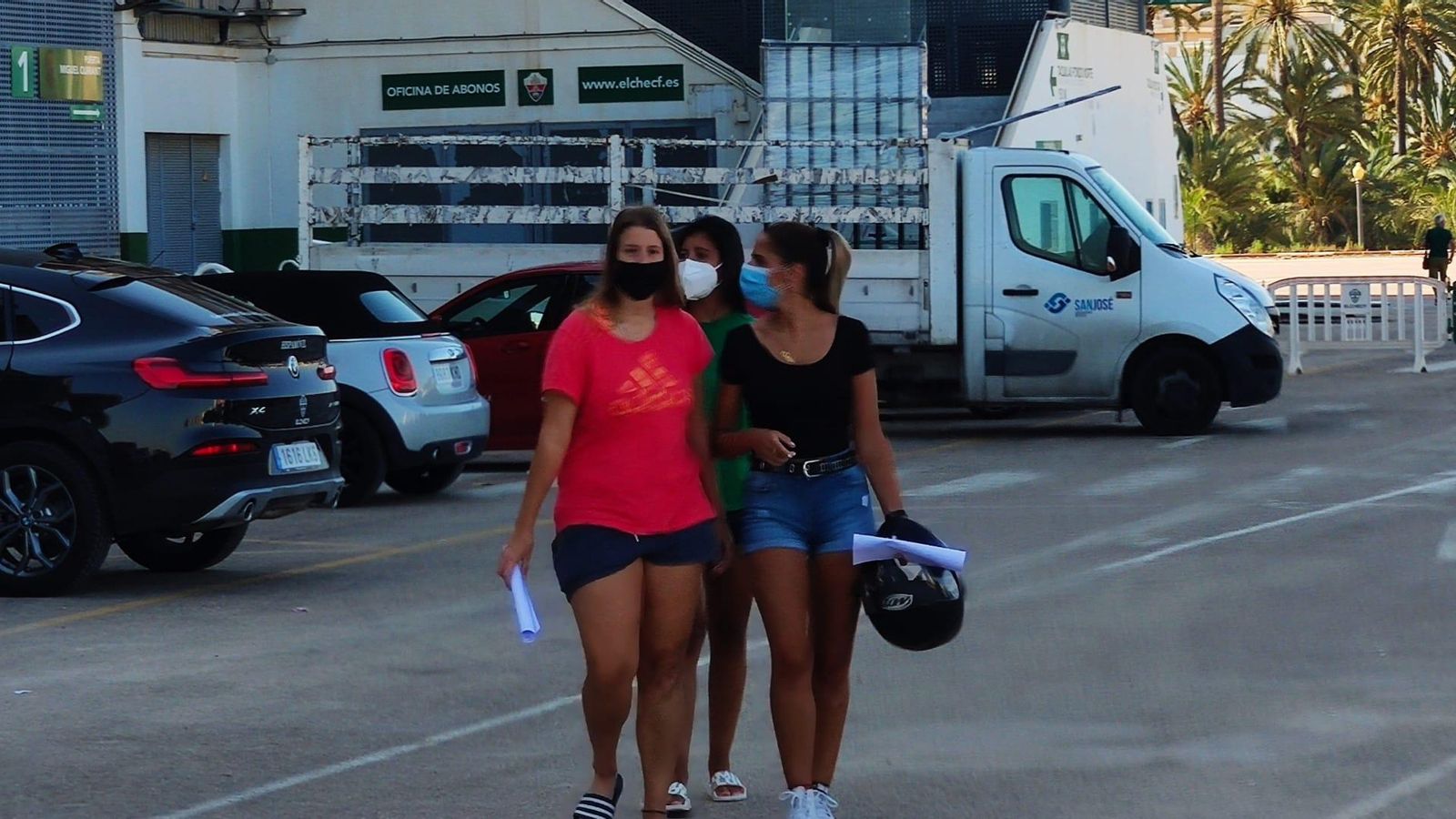 L'Elx femení es vacuna
