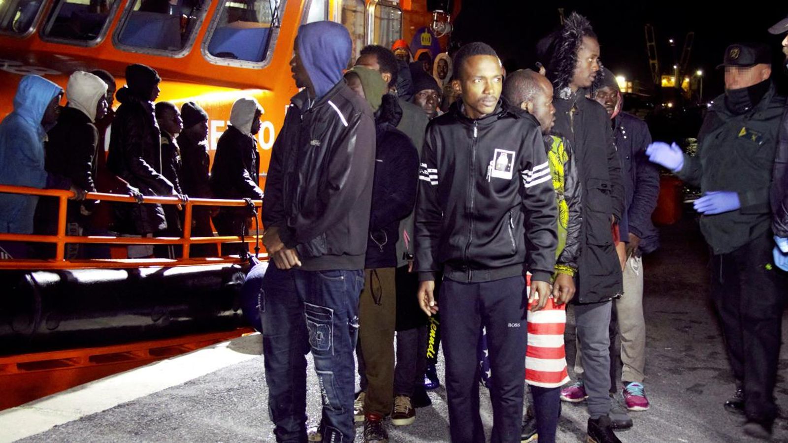 Arribada d’una pastera al port de Motril el 2 de desembre