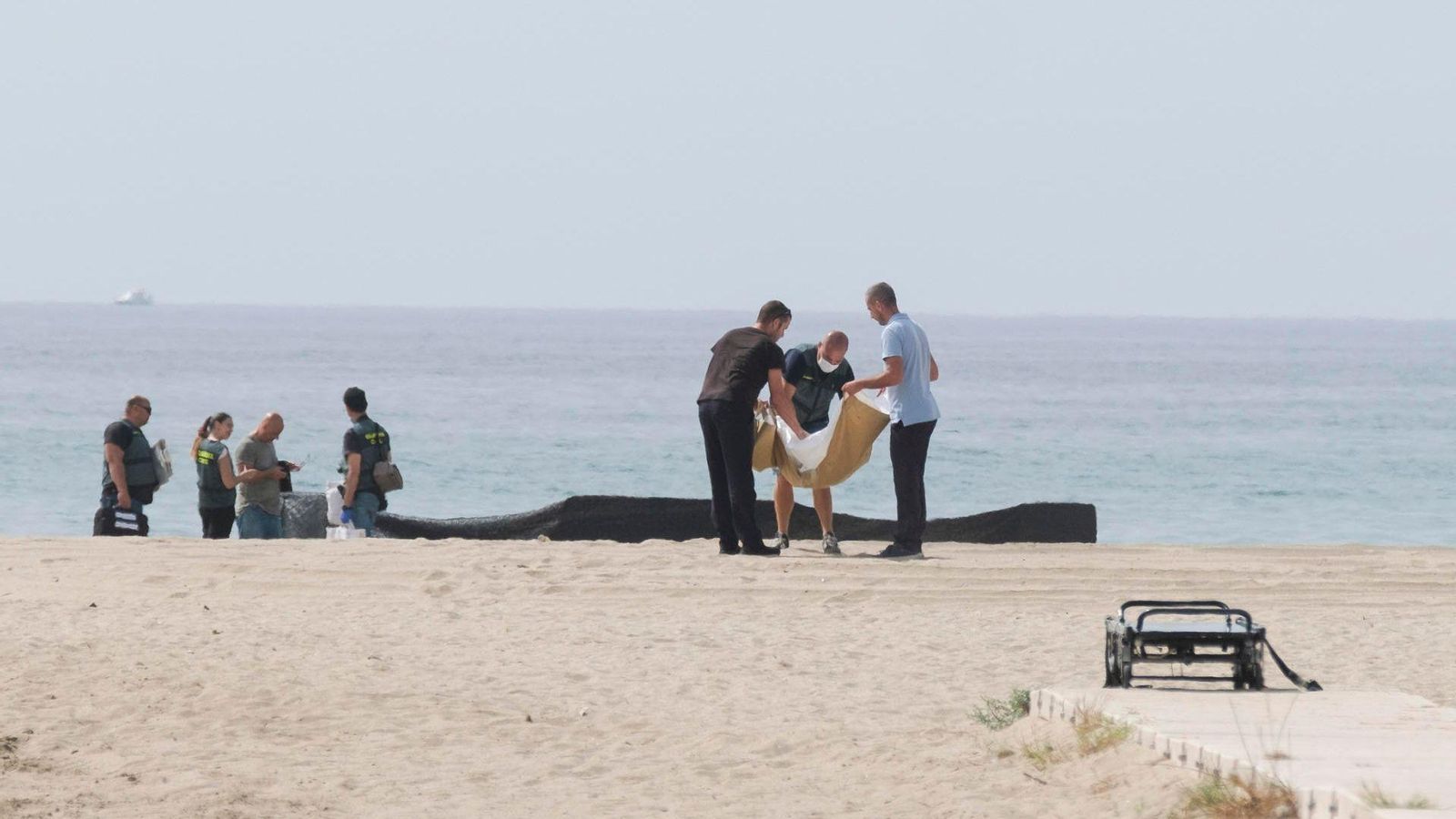 Bebé trobada morta a la platja