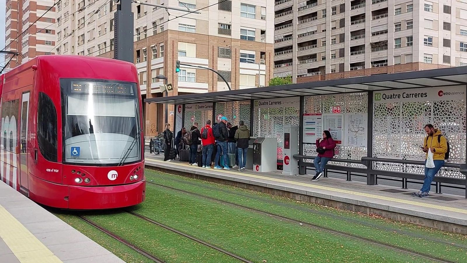 El decret llei que contempla la gratuïtat del transport públic ha sigut un dels quatre convalidat a les Corts