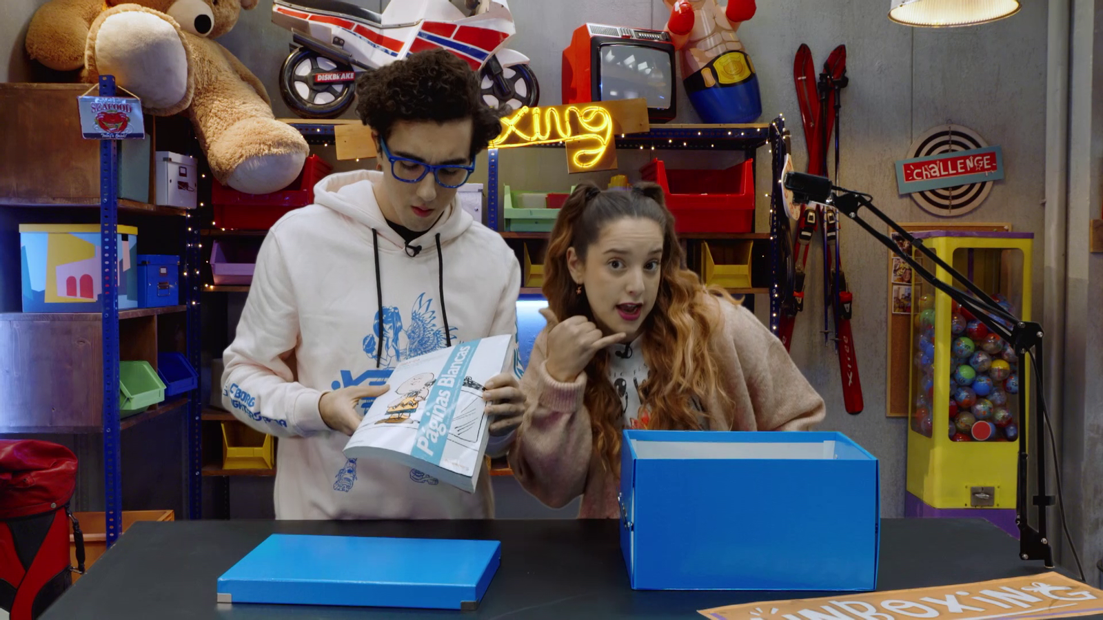 La Colla Unboxing | Guia telefònica