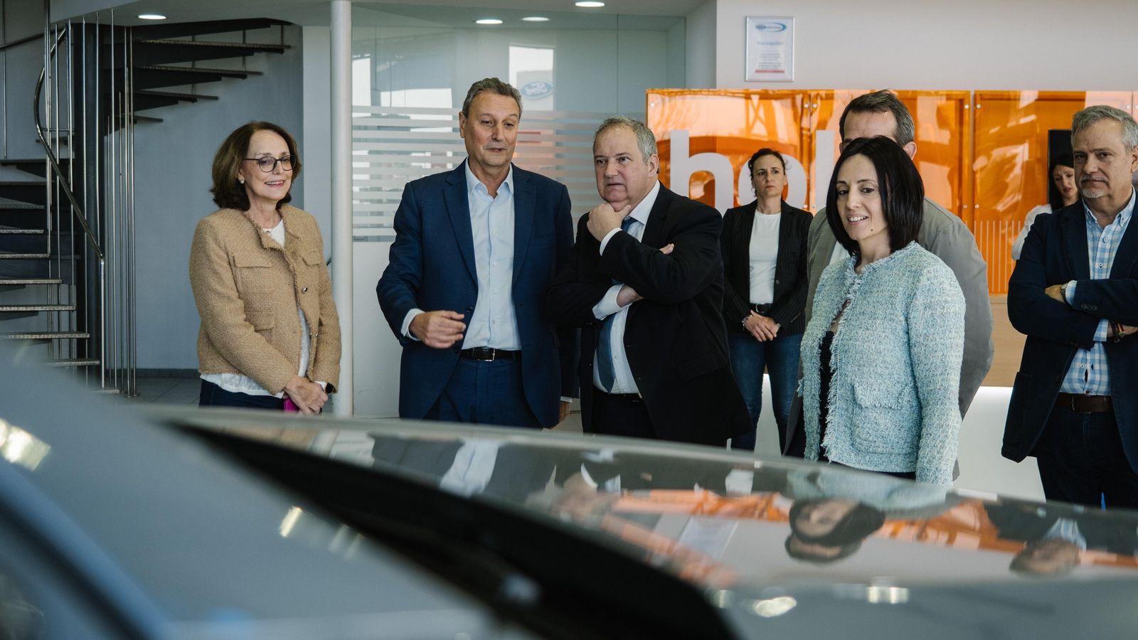 El ministre Jordi Hereu ha visitat este divendres el concessionari Ford Vedat Mediterráneo de Catarroja