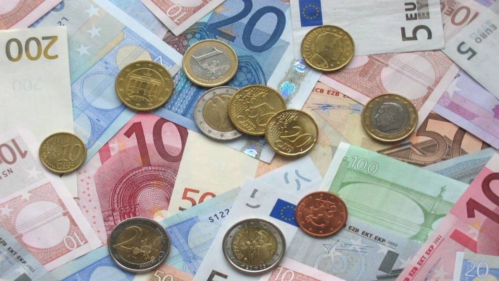 El salari mitjà del 2017 va ser de 1.590,3 euros