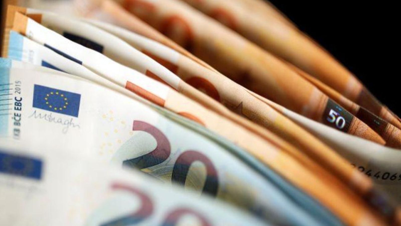 Bitllets en una imatge d'arxiu