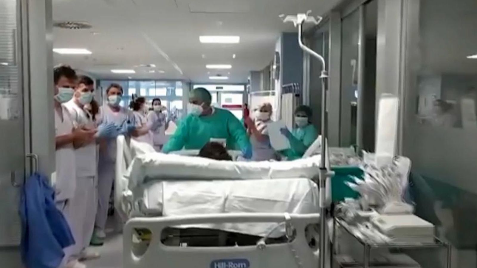 El Ministeri de Sanitat estudia traslladar pacients entre comunitats autònomes