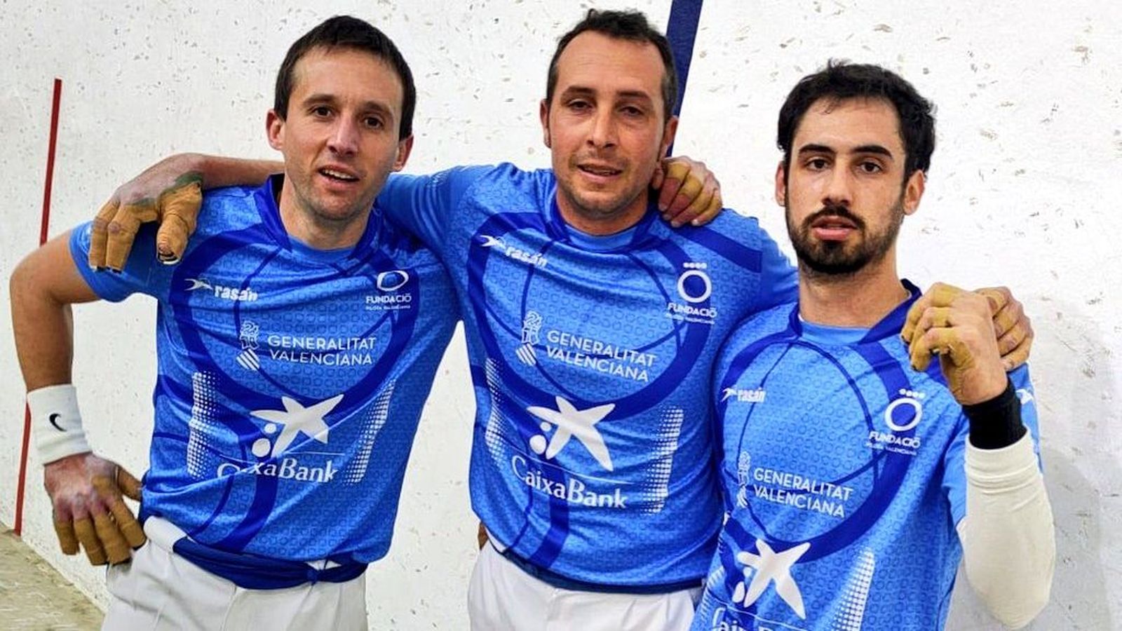 Héctor, Tomàs II i Giner celebren el triomf