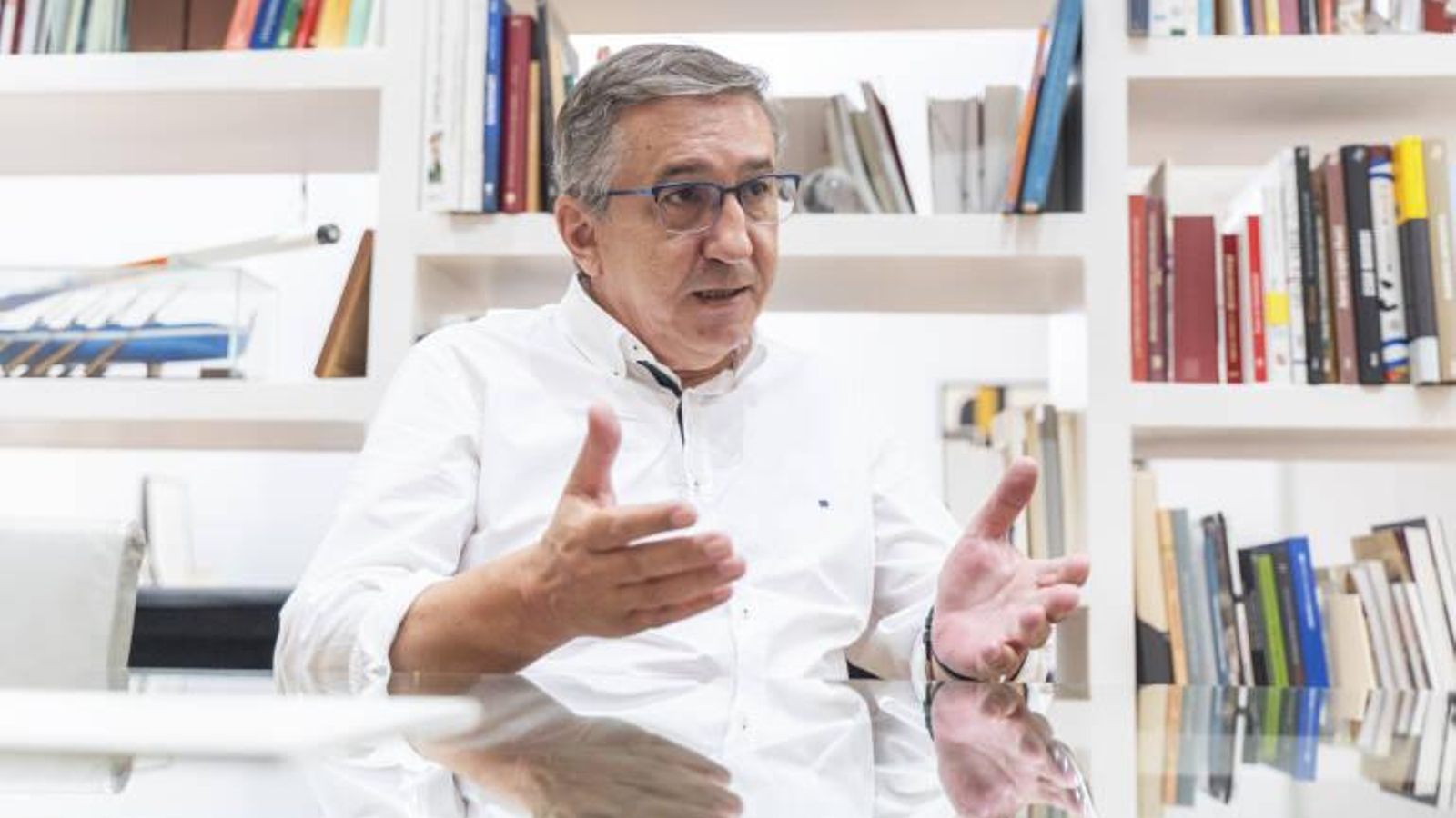 El conseller d'Educació, José Antonio Rovira