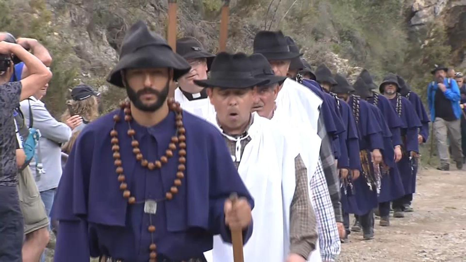 Els pelegrins de le Useres completen la jornada de divendres cap a Sant Joan de Penyagolosa