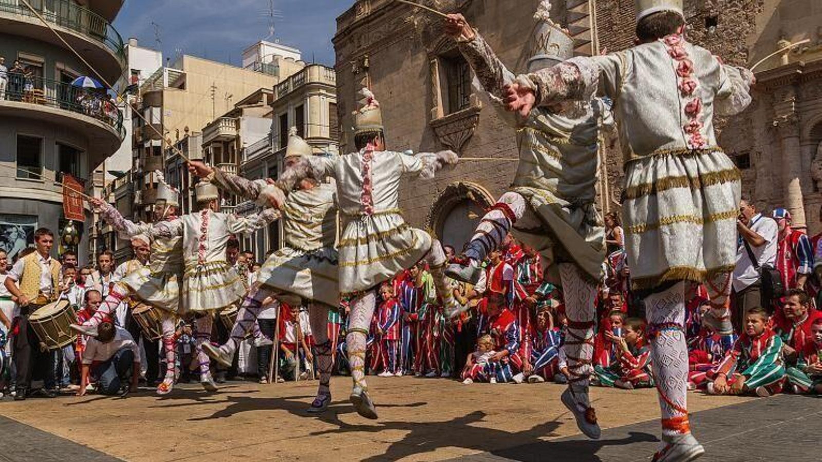 Els Tornejants d’Algemesí assagen per a les festes en honor a la Mare de Déu de la Salut