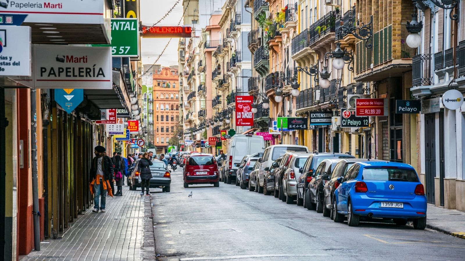 Entrada al carrer Pelayo de València, a l'inici del qual es troba el trinquet de Pelayo.