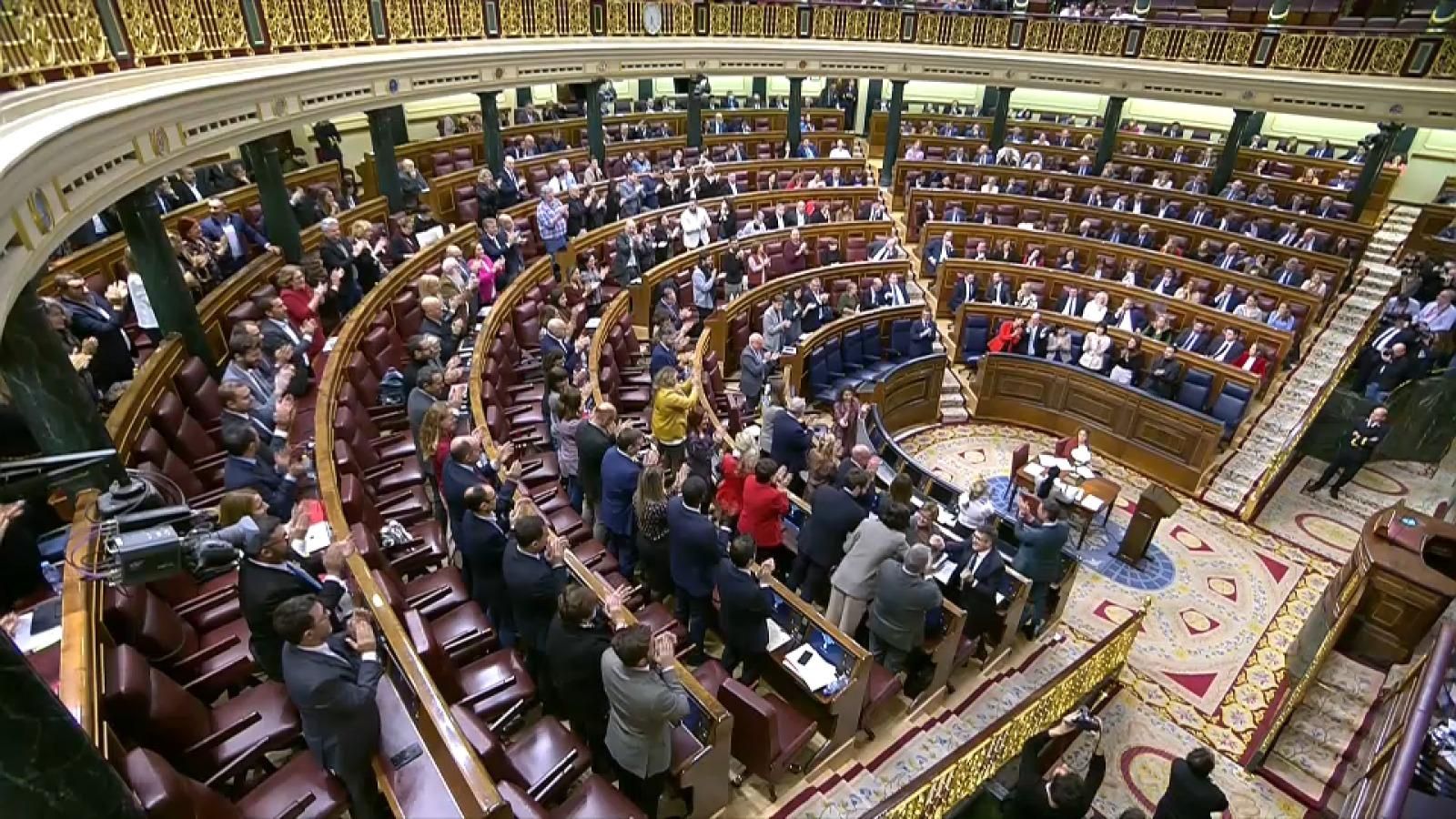 La majoria del Congrés celebra l'aprovació dels tercers pressupostos de la legislatura La majoria del Congrés celebra l'aprovació dels tercers pressupostos de la legislatura