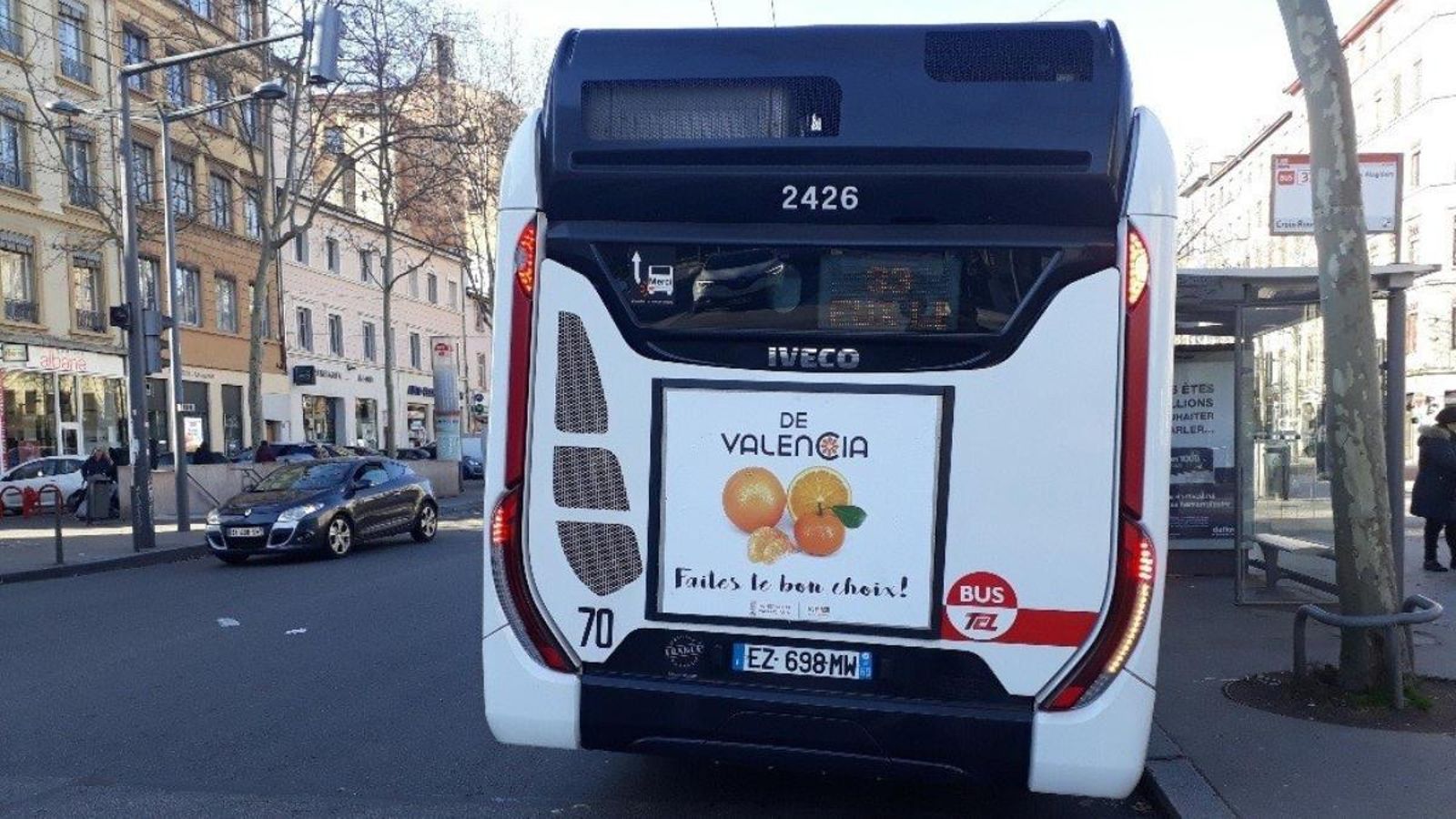 Un dels autobusos de la campanya a França  EP