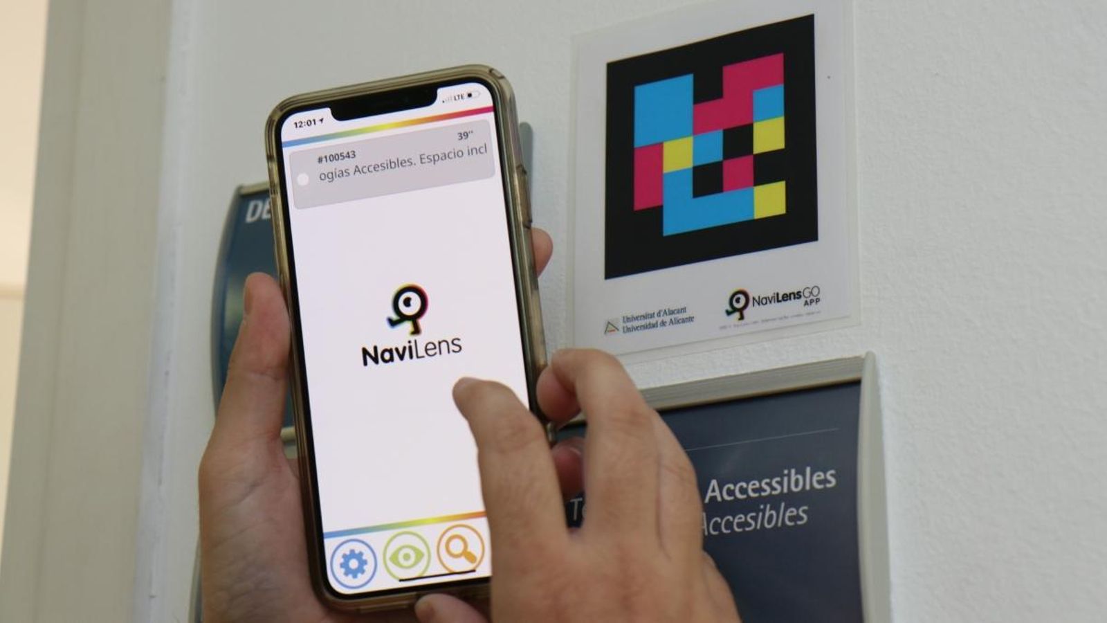 La UA trau una aplicació per a facilitar la mobilitat de persones amb discapacitat