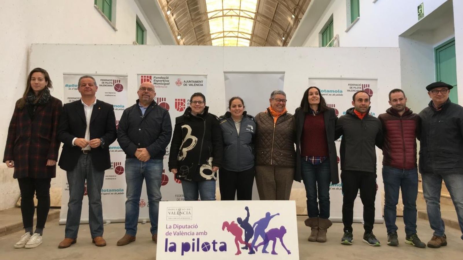 Responsables de la Federació de Pilota Valenciana, de la Diputació i de Goals for Freedom