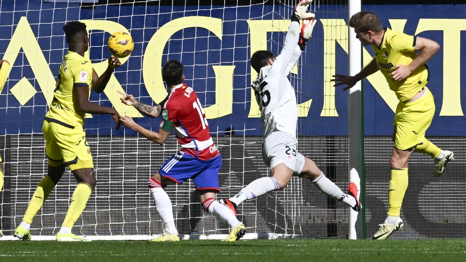 Sorloth remata a porteria