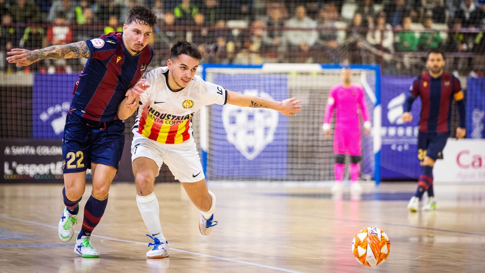 Jamur, en una acció del partit