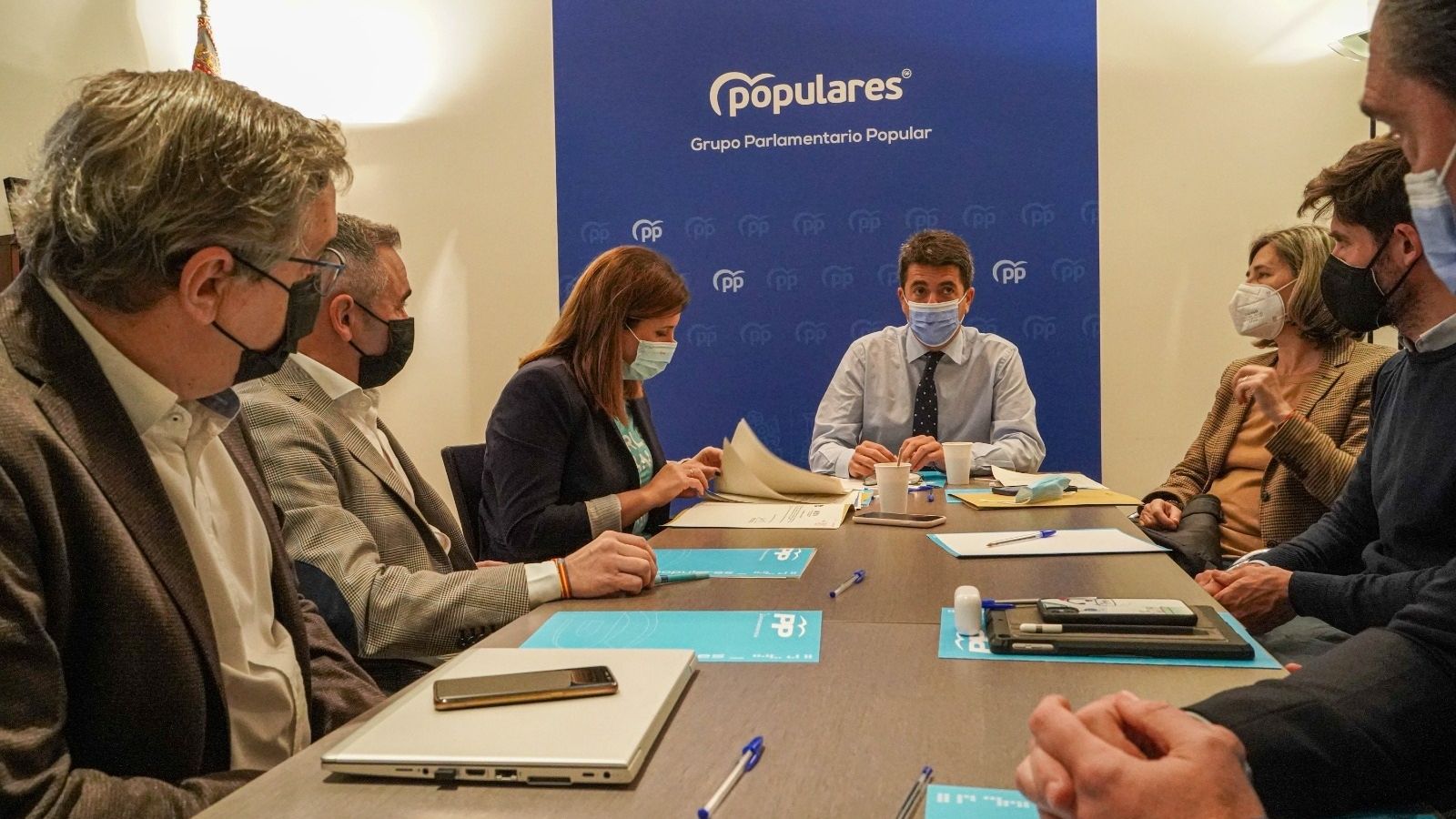 Mazón amb el grup parlamentari del PP