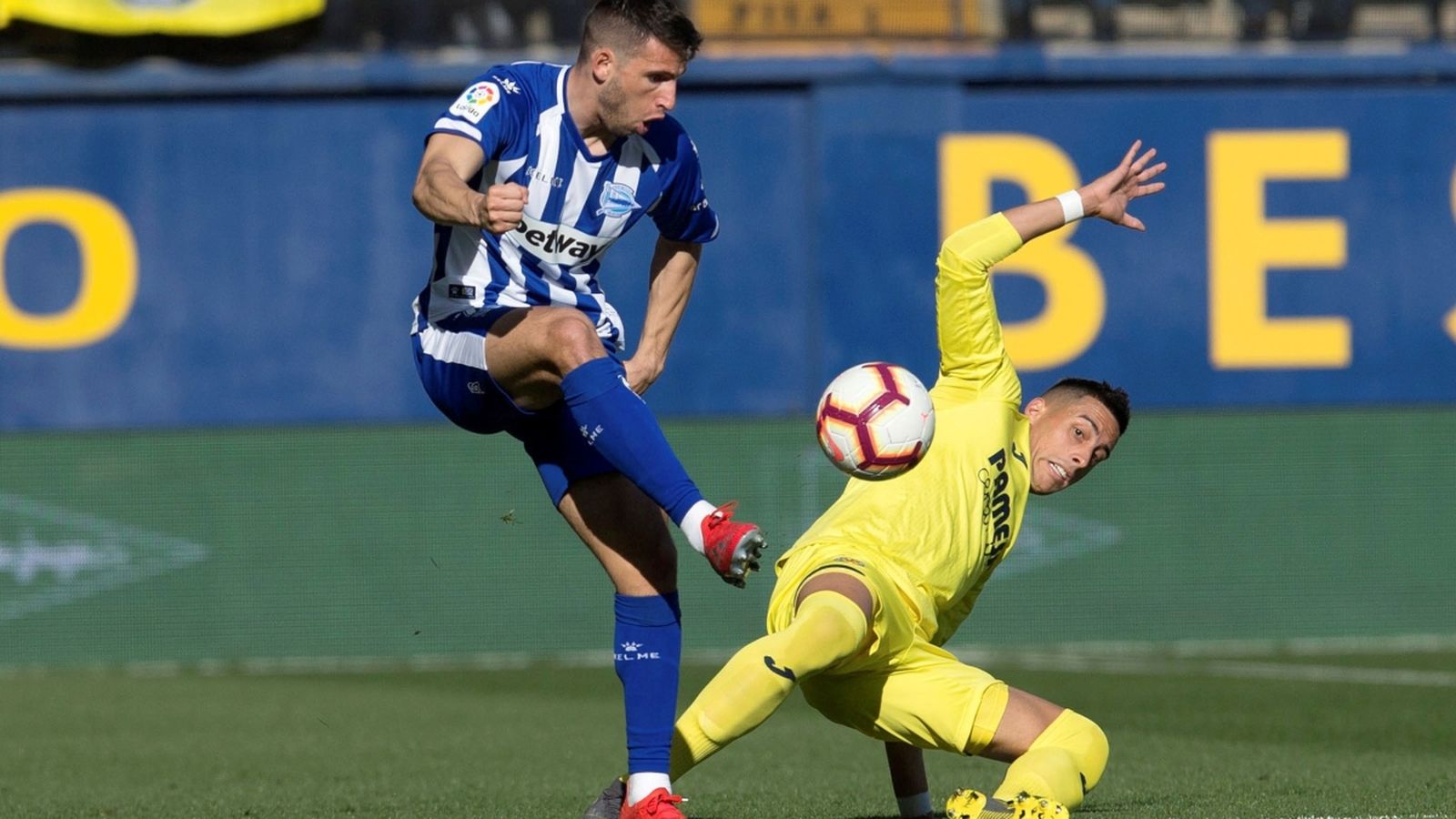 El Villarreal cau contra l'Alabés a La Ceràmica