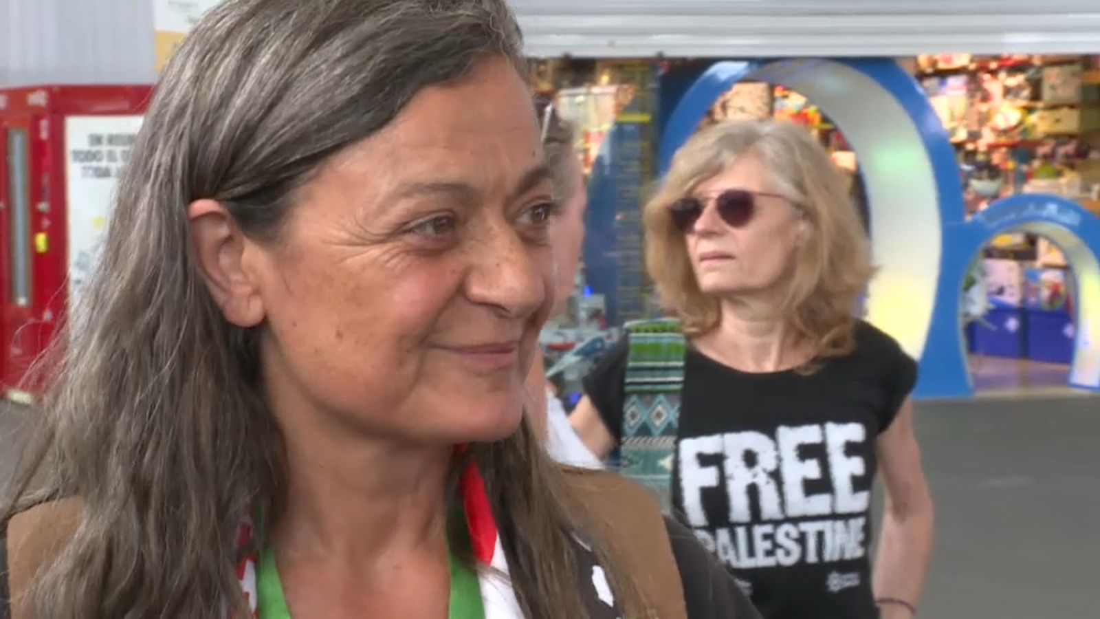 Emilia Nácher, l'activista valenciana que va ser retinguda a Israel, va arribar ahir a València