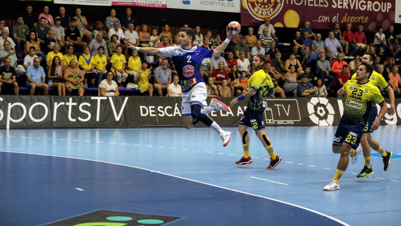 Massa Bidasoa per a un combatiu Benidorm: 18-22