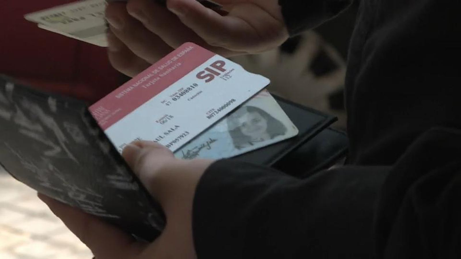 VÍDEO | El col·lectiu trans denuncia dificultats legals per a fer el canvi en el DNI