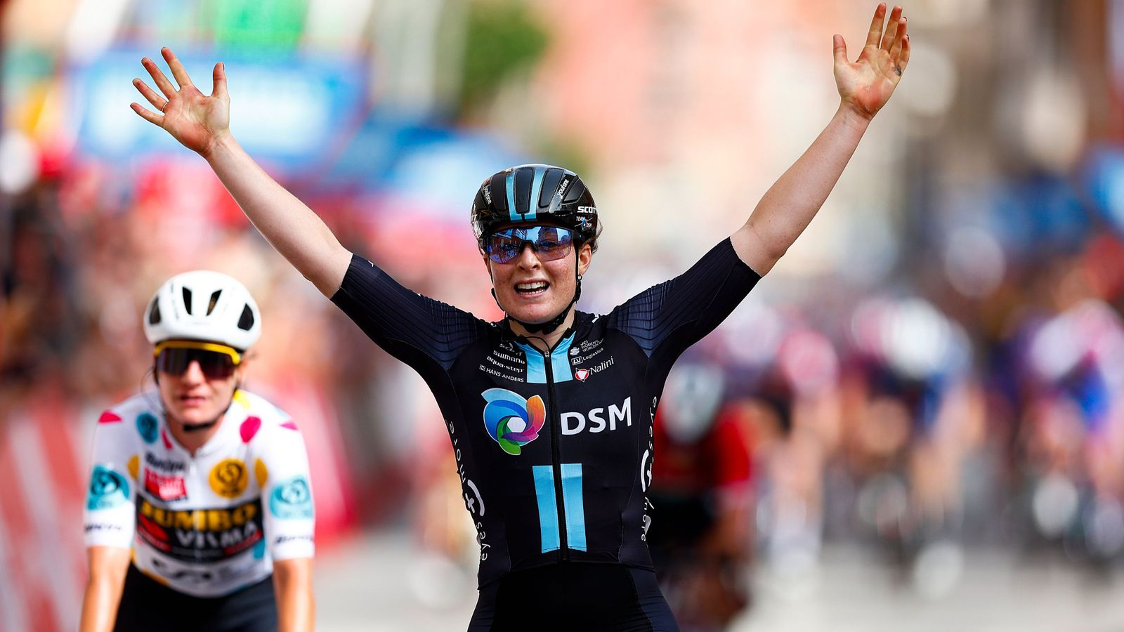 Charlotte Kool guanya la segona etapa de la Vuelta Femenina