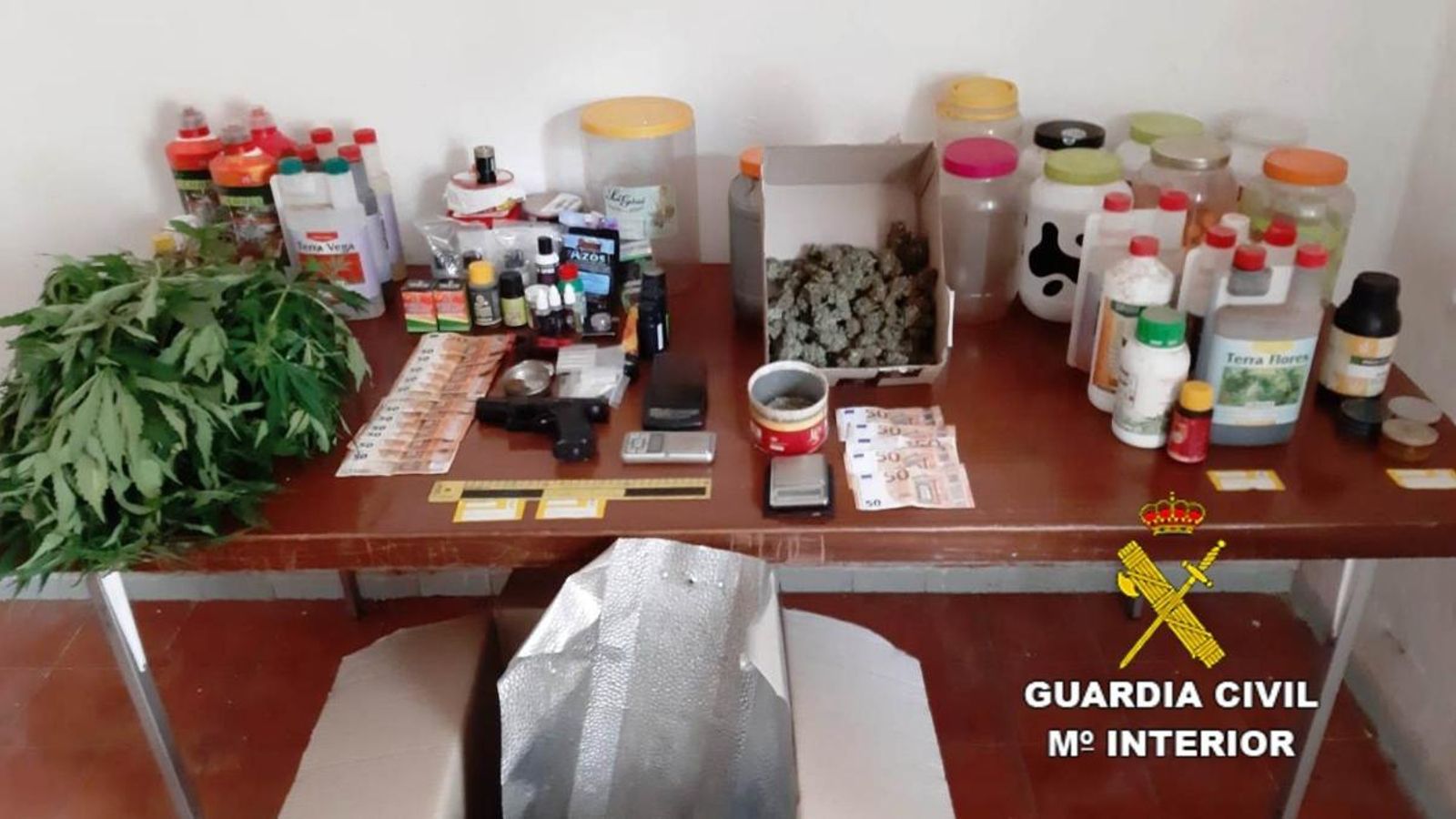 Detenen tres persones en dues operacions per tràfic de droga a la Vall d’Uixó i Benicarló
